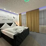 公寓 Modern Neuburg U - - 2 Zimmer, Komfort, Zentrum, Wi-fi, Smart Tv, Stellplatz, Kueche 多瑙河畔诺伊堡
