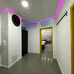 公寓 Modern Neuburg U - - 2 Zimmer, Komfort, Zentrum, Wi-fi, Smart Tv, Stellplatz, Kueche