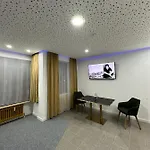 公寓 Modern Neuburg U - - 2 Zimmer, Komfort, Zentrum, Wi-fi, Smart Tv, Stellplatz, Kueche