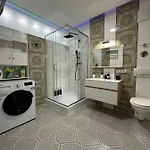 Modern Neuburg U - - 2 Zimmer, Komfort, Zentrum, Wi-fi, Smart Tv, Stellplatz, Kueche 公寓 *