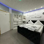 Modern Neuburg U - - 2 Zimmer, Komfort, Zentrum, Wi-fi, Smart Tv, Stellplatz, Kueche 公寓 多瑙河畔诺伊堡