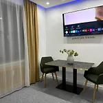 Modern Neuburg U - - 2 Zimmer, Komfort, Zentrum, Wi-fi, Smart Tv, Stellplatz, Kueche 公寓 *