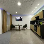 Modern Neuburg U - - 2 Zimmer, Komfort, Zentrum, Wi-fi, Smart Tv, Stellplatz, Kueche * 多瑙河畔诺伊堡