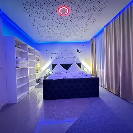 Modern Neuburg U - - 2 Zimmer, Komfort, Zentrum, Wi-fi, Smart Tv, Stellplatz, Küche *