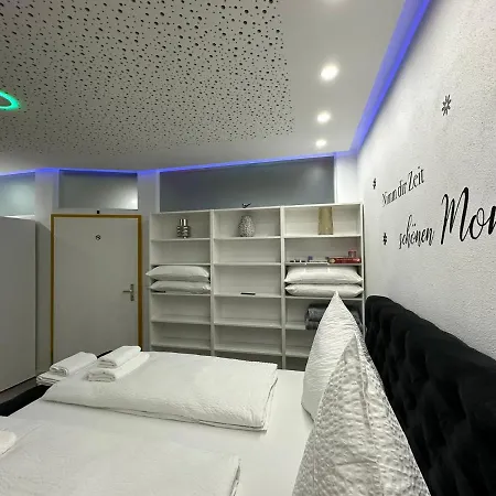 Modern Neuburg U - - 2 Zimmer, Komfort, Zentrum, Wi-fi, Smart Tv, Stellplatz, Küche Neuburg an Der Donau