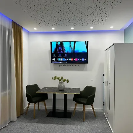 Modern Neuburg U - - 2 Zimmer, Komfort, Zentrum, Wi-fi, Smart Tv, Stellplatz, Küche Neuburg an Der Donau