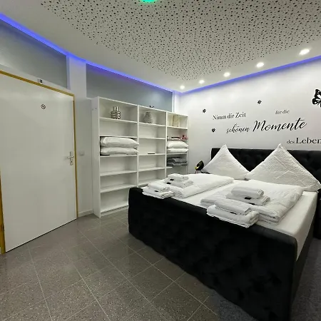 Modern Neuburg U - - 2 Zimmer, Komfort, Zentrum, Wi-fi, Smart Tv, Stellplatz, Küche Apartment Neuburg an Der Donau